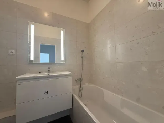 Pronájem bytu 2+1, Chomutov, 28. října, 65 m2