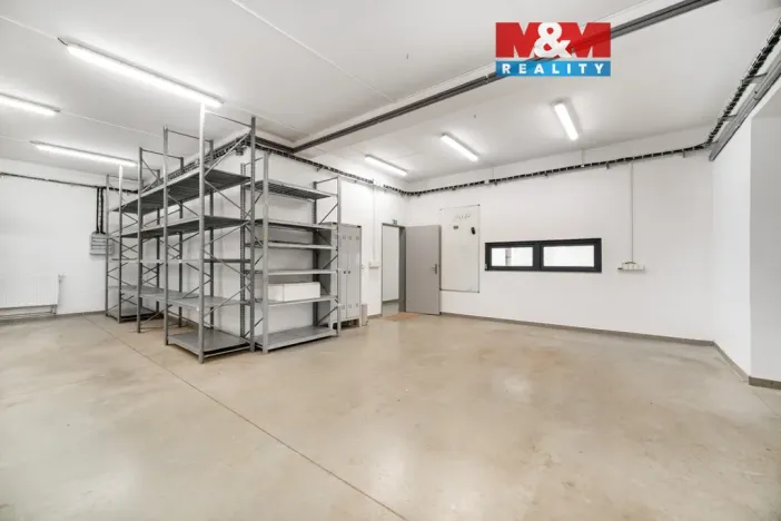 Pronájem výrobních prostor, Albrechtice, 328 m2