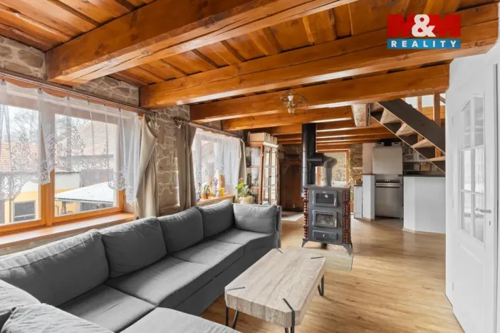 Prodej rodinného domu, Jarpice, 380 m2
