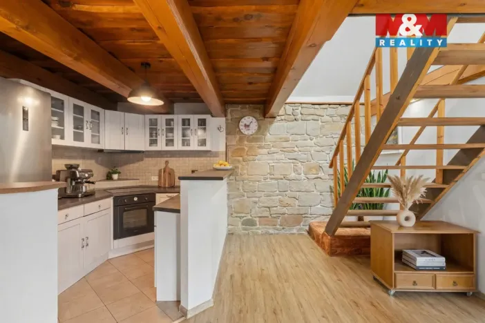 Prodej rodinného domu, Jarpice, 380 m2