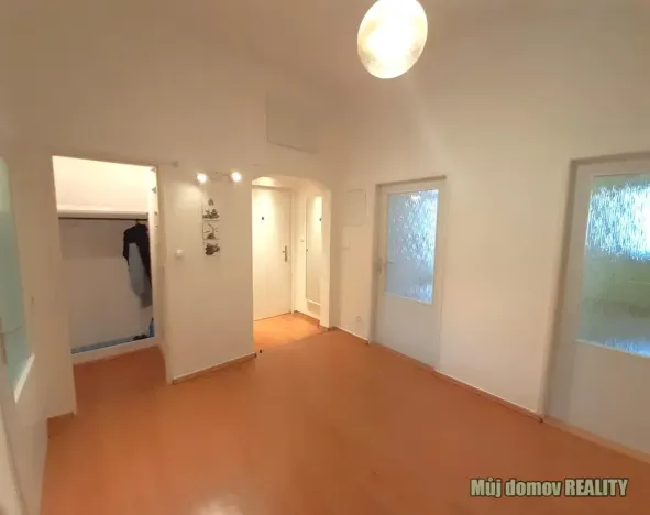 Pronájem bytu 4+kk, Praha - Žižkov, Biskupcova, 96 m2