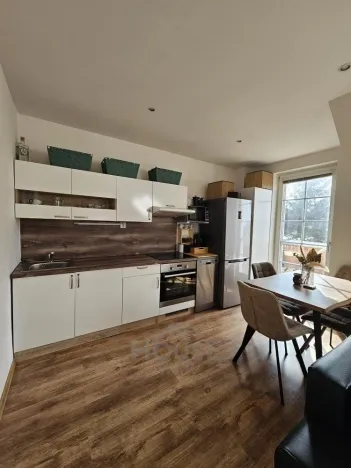 Prodej bytu 2+kk, Holubice, Za Dvorem, 63 m2