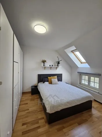 Prodej bytu 2+kk, Holubice, Za Dvorem, 63 m2