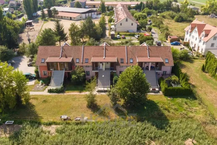 Prodej bytu 2+kk, Holubice, Za Dvorem, 63 m2