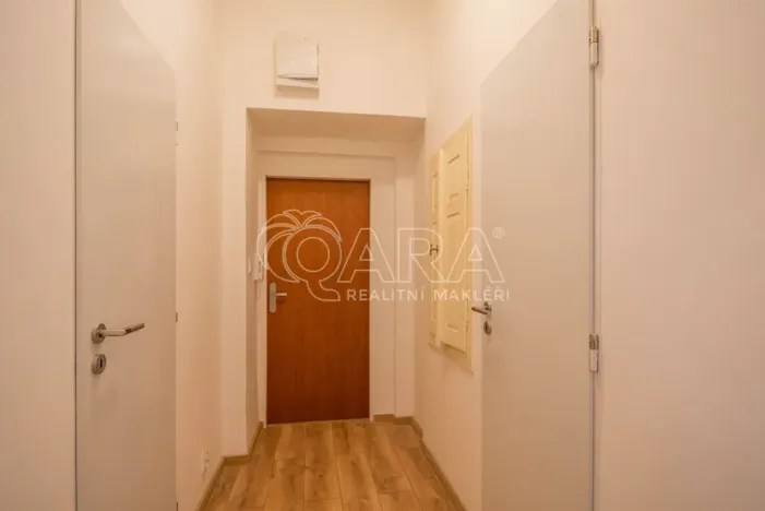 Pronájem bytu 4+kk, Dřevohryzy, 93 m2