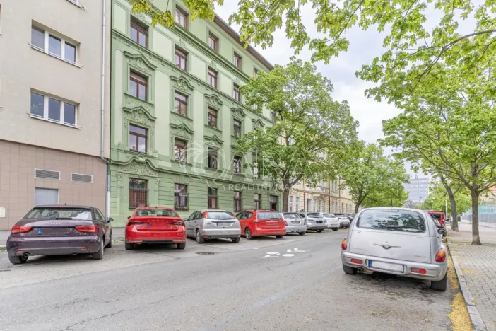 Prodej bytu 3+kk, Praha - Holešovice, Ortenovo náměstí, 72 m2