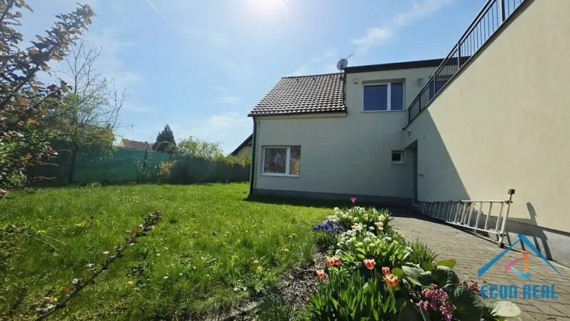 Pronájem rodinného domu, Jesenice - Osnice, Magnoliová, 227 m2