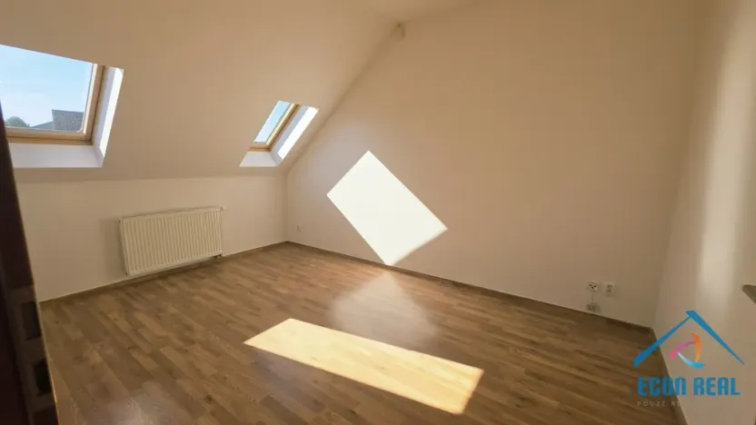 Pronájem rodinného domu, Jesenice - Osnice, Magnoliová, 227 m2