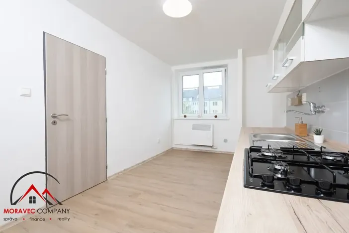 Pronájem bytu 1+1, Ostrava, Newtonova, 41 m2