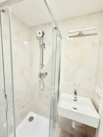 Prodej bytu 1+kk, Praha - Holešovice, Na Maninách, 26 m2