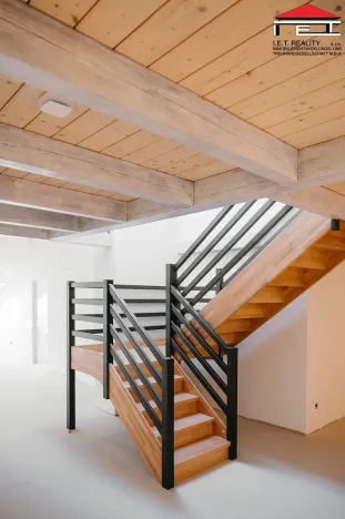 Prodej apartmánu, Frýdek-Místek, Zámecké nám., 405 m2