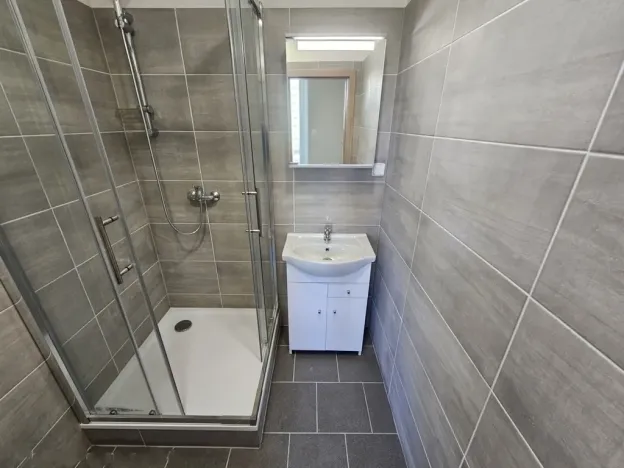 Pronájem bytu 2+1, Praha, Dolnojirčanská, 61 m2