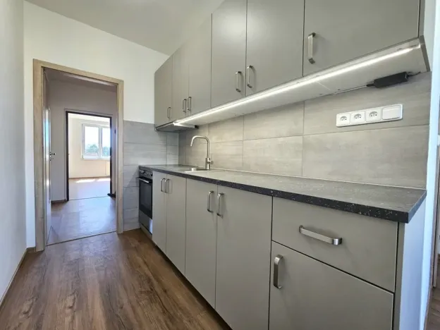 Pronájem bytu 2+1, Praha, Dolnojirčanská, 61 m2