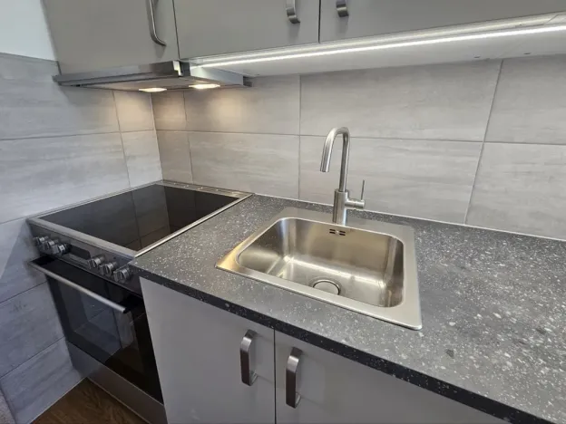 Pronájem bytu 2+1, Praha, Dolnojirčanská, 61 m2