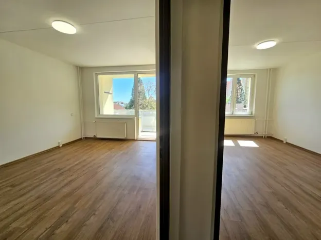 Pronájem bytu 2+1, Praha, Dolnojirčanská, 61 m2