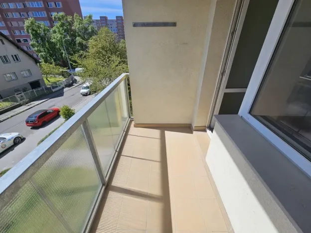 Pronájem bytu 2+1, Praha, Dolnojirčanská, 61 m2