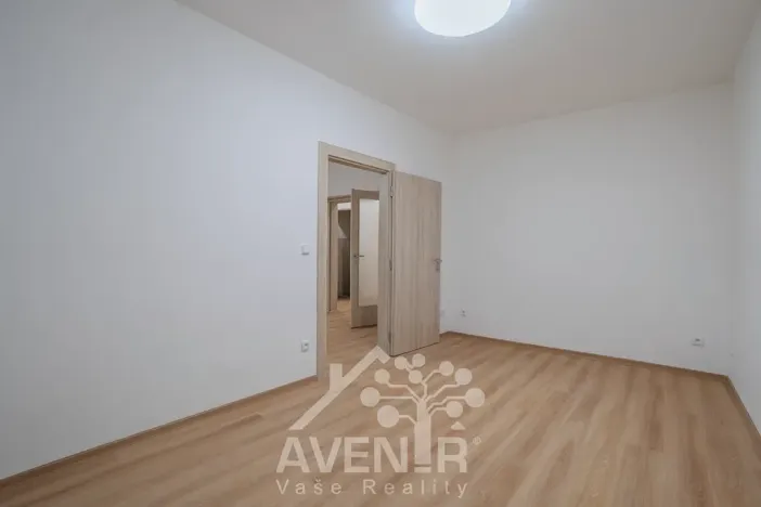 Pronájem bytu 3+1, Zlín, Benešovo nábřeží, 72 m2