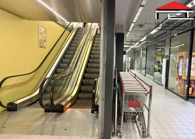 Pronájem obchodního prostoru, Brno, náměstí Svobody, 13 m2