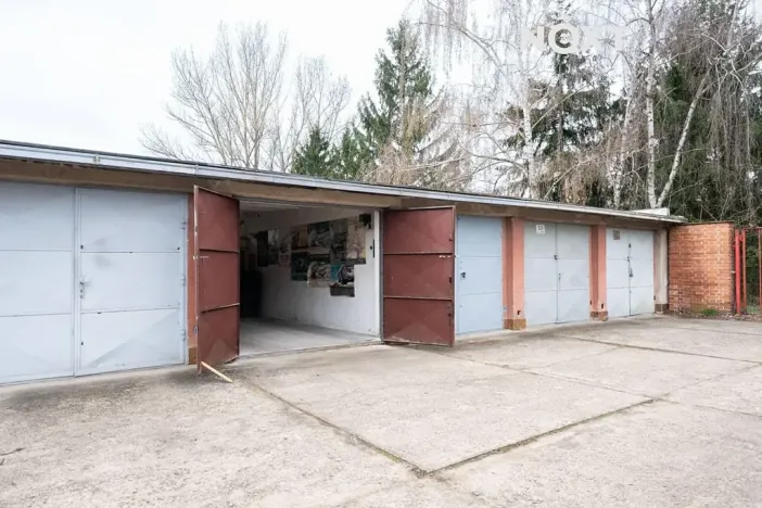 Prodej garáže, Brno, Třískalova, 19 m2