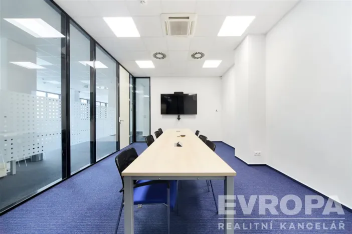 Pronájem kanceláře, Pardubice - Zelené Předměstí, třída Míru, 272 m2