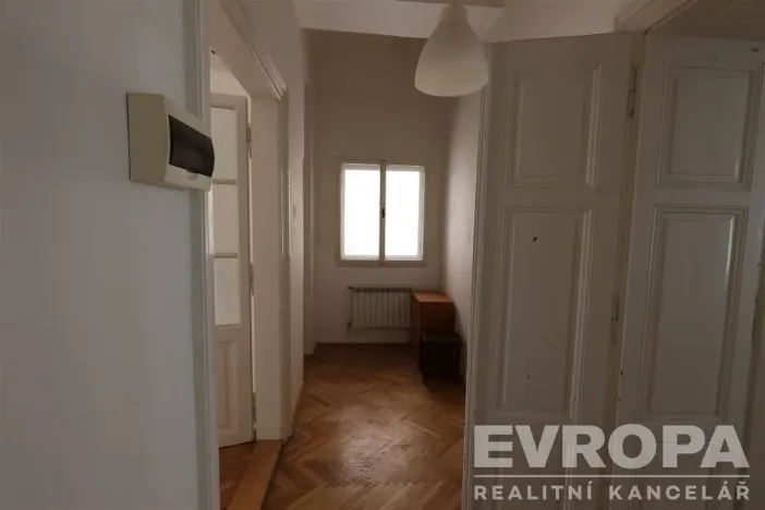 Pronájem bytu 3+1, Praha - Karlín, Vítkova, 98 m2