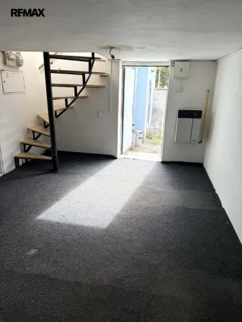 Prodej obchodního prostoru, Třebíč - Nové Dvory, Kpt. Jaroše, 45 m2