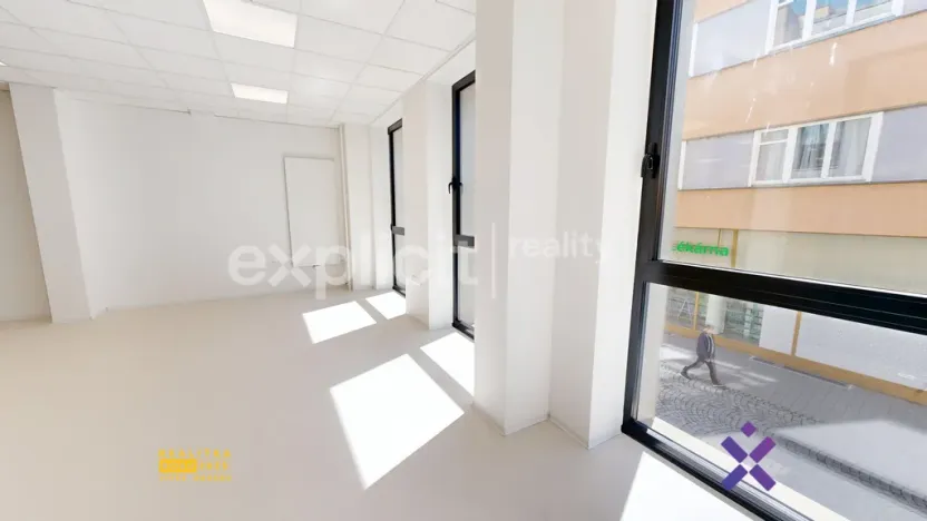 Pronájem kanceláře, Zlín, Rašínova, 108 m2