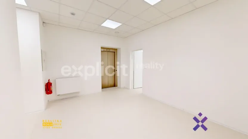 Pronájem kanceláře, Zlín, Rašínova, 108 m2