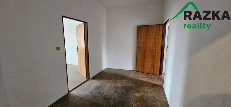 Prodej rodinného domu, Chodová Planá, 355 m2