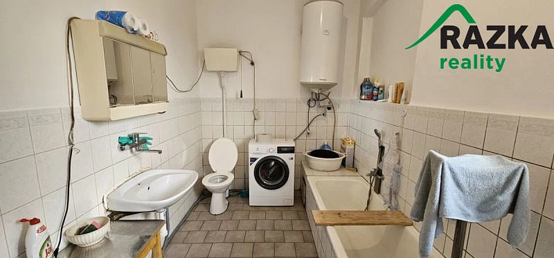 Prodej rodinného domu, Chodová Planá, 355 m2