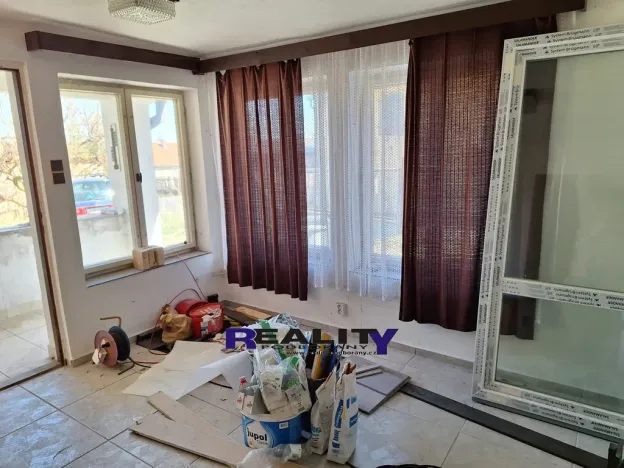 Prodej rodinného domu, Nepomyšl, 349 m2