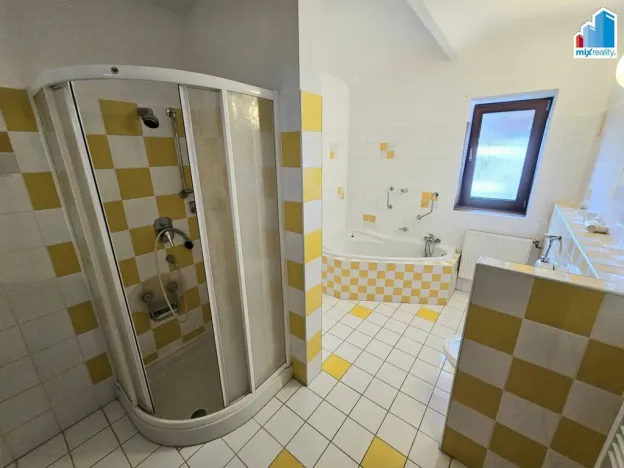 Pronájem bytu 3+1, Klatovy - Tupadly, 145 m2