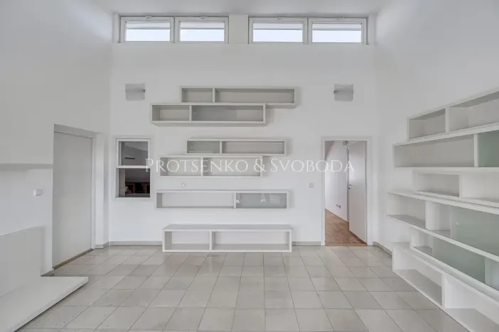 Prodej vily, Křižanov, Benešovo náměstí, 530 m2