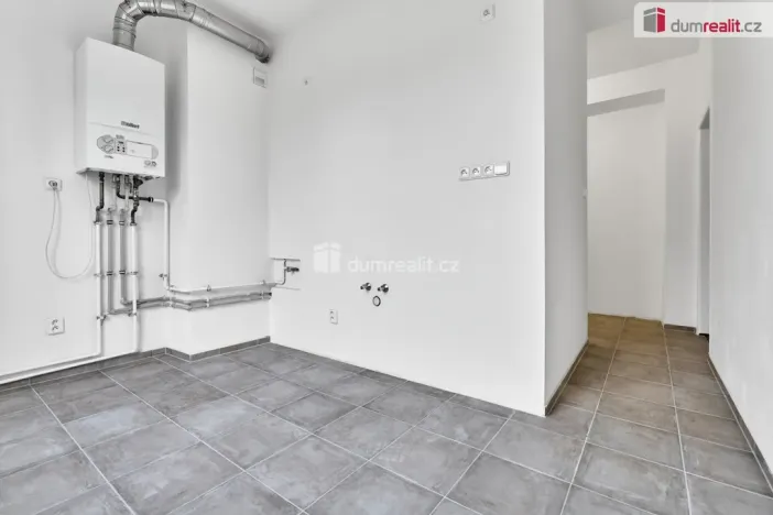 Prodej bytu 4+1, Plesná, 5. května, 79 m2