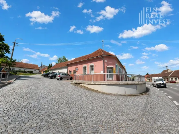 Prodej rodinného domu, Starovičky, 480 m2