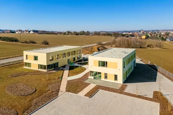 Pronájem kanceláře, Velká Bíteš, 937 m2