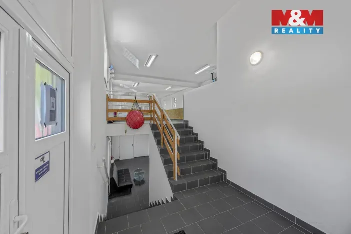 Prodej obchodního prostoru, Hradec Králové - Pražské Předměstí, Seydlerova, 195 m2