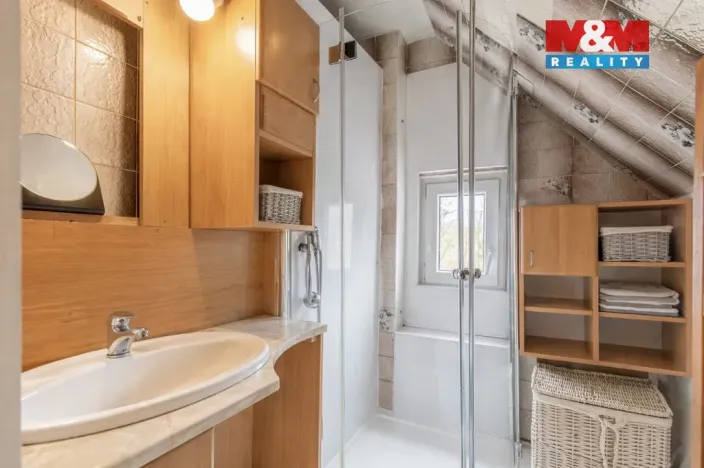 Prodej rodinného domu, Jablunkov, 217 m2