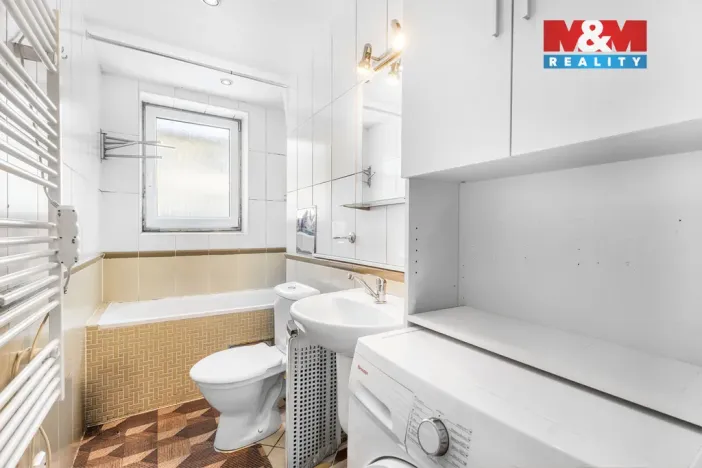 Prodej bytu 3+1, Jablonné v Podještědí - Heřmanice v Podještědí, 67 m2