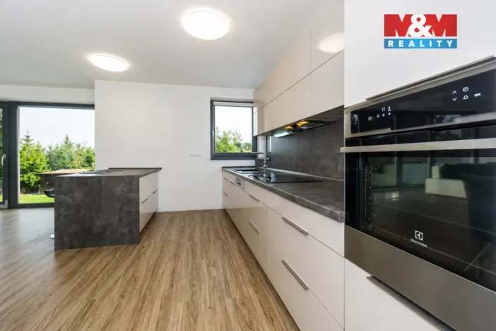 Prodej rodinného domu, Rohovládova Bělá, 287 m2