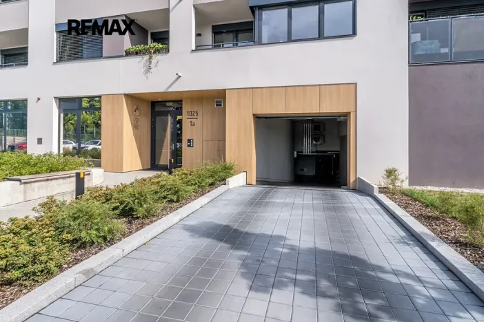 Pronájem bytu 2+kk, Praha - Kamýk, Zimova, 58 m2