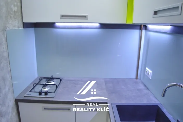 Pronájem bytu 1+kk, Ostrava, Španielova, 21 m2