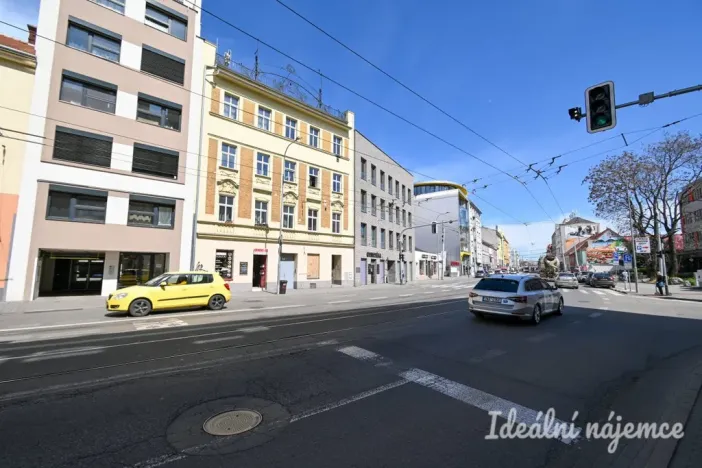 Pronájem bytu 1+kk, Brno - Trnitá, Křenová, 29 m2