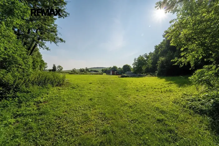 Prodej komerční nemovitosti, Chrášťany, 10917 m2