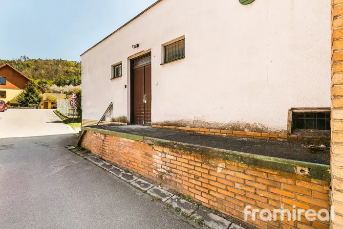 Prodej výrobních prostor, Lhota Rapotina, 245 m2