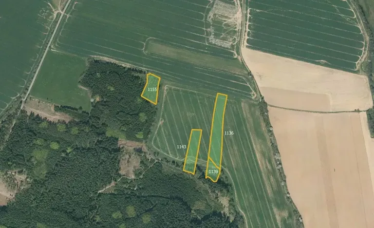 Prodej pole, Mlýny, 46939 m2