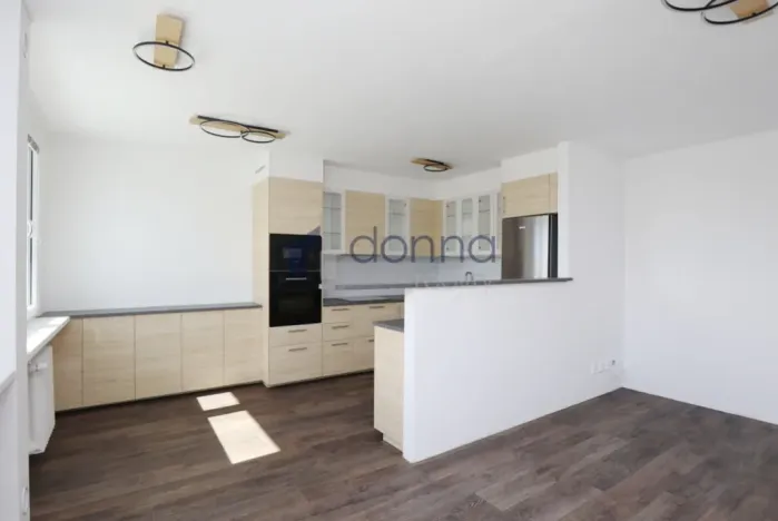 Pronájem bytu 3+kk, Praha, Třeboradická, 68 m2