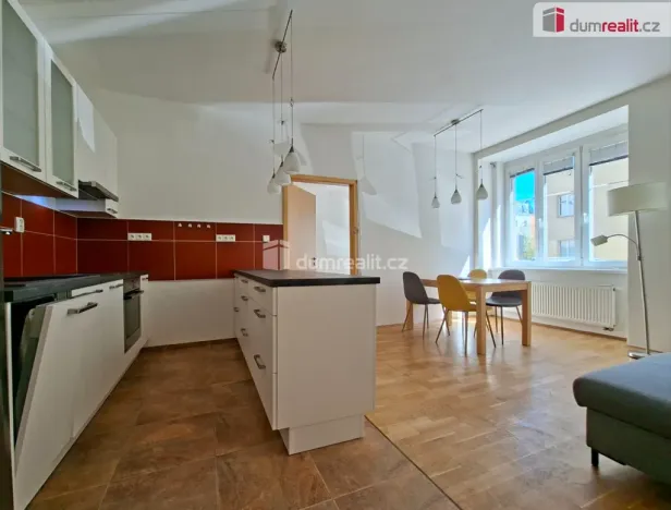 Pronájem bytu 3+kk, Praha - Strašnice, Saratovská, 71 m2