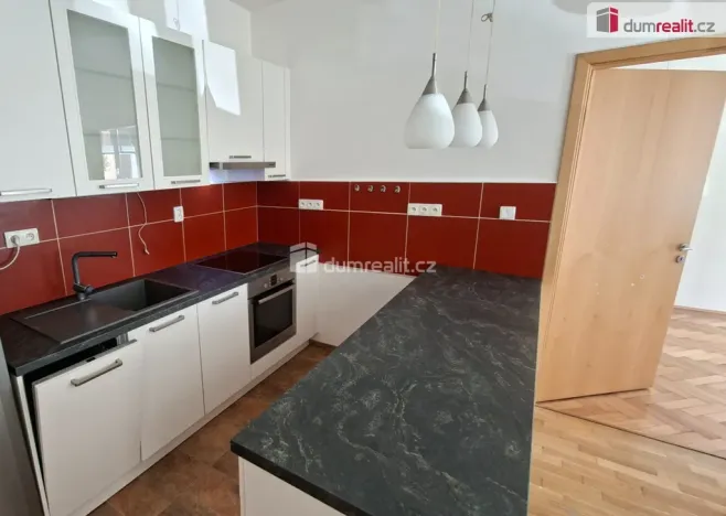 Pronájem bytu 3+kk, Praha - Strašnice, Saratovská, 71 m2