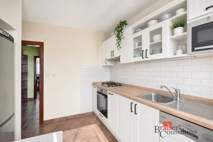 Prodej bytu 3+1, Praha - Újezd nad Lesy, Miletická, 67 m2